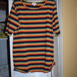LuLaRoe Tops - LulaRoe GiGi LuLaRoe Tops - LulaRoe GiGi